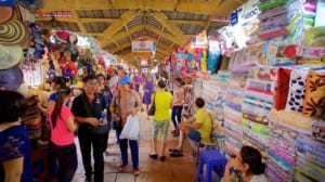 Dong-Xuan-market