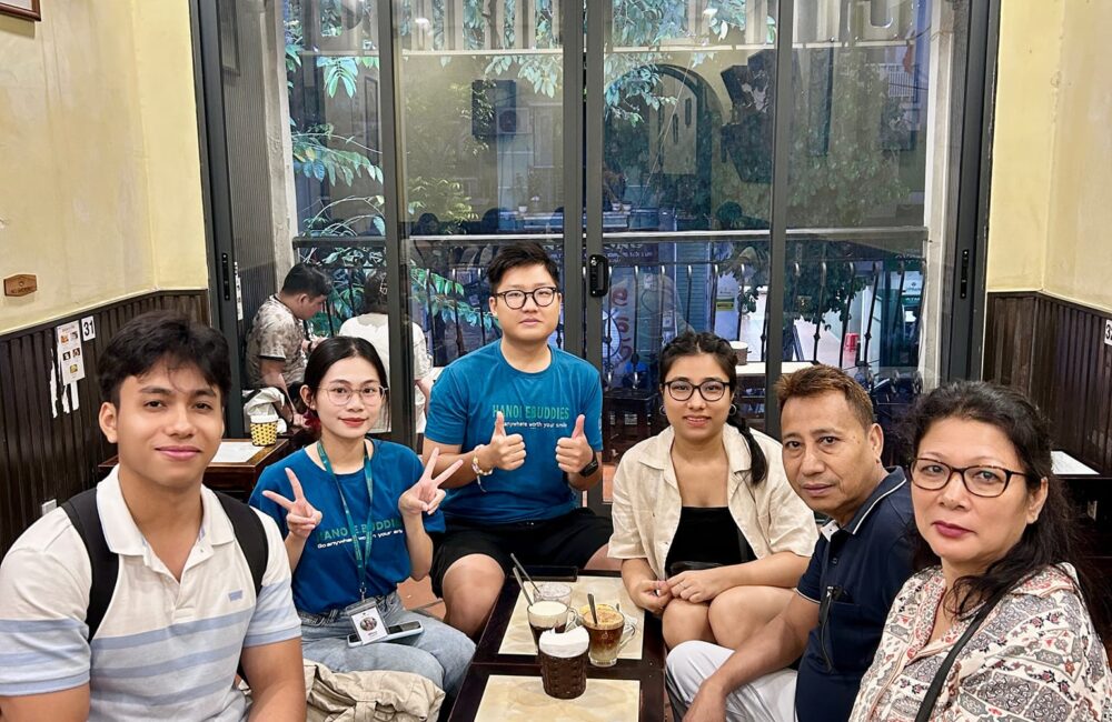 Free food tour in Hanoi by Hanoi e.Buddies